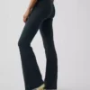Legíny GapFit Smooth s vysokým pasem a zúženými nohavicemi