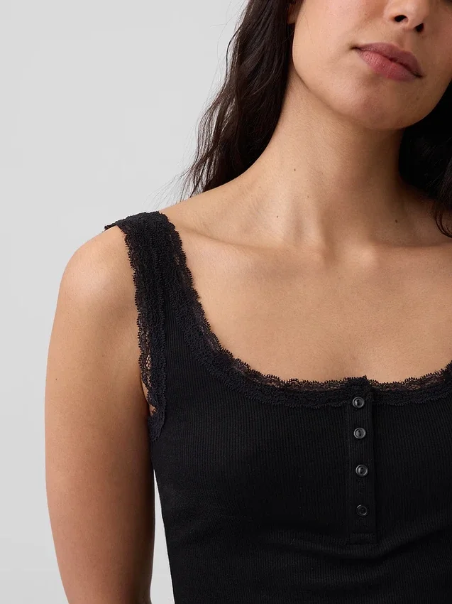 Mini žebrované krajkové pyžamové tílko s výstřihem Henley