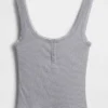 Mini žebrované krajkové pyžamové tílko s výstřihem Henley