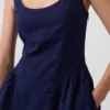 Minišaty s nízkým pasem ze směsi lnu