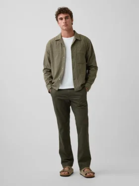 Moderní rovné khaki kalhoty