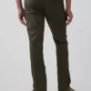 Moderní rovné khaki kalhoty