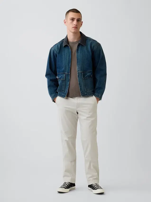 Moderní rovné khaki kalhoty