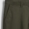Moderní rovné khaki kalhoty