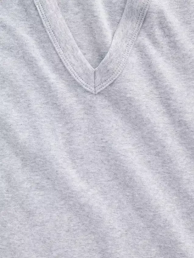 Moderní tílko s výstřihem do V