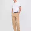 Moderní volné khaki kalhoty ve stylu 90. let