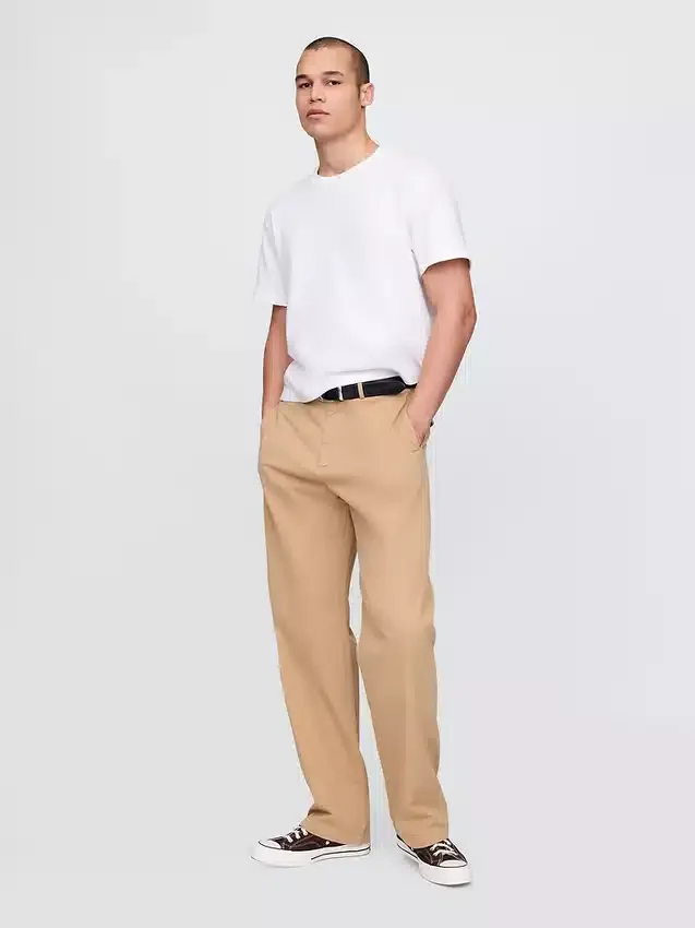 Moderní volné khaki kalhoty ve stylu 90. let