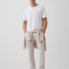 Moderní úzké khaki kalhoty
