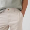 Moderní úzké khaki kalhoty
