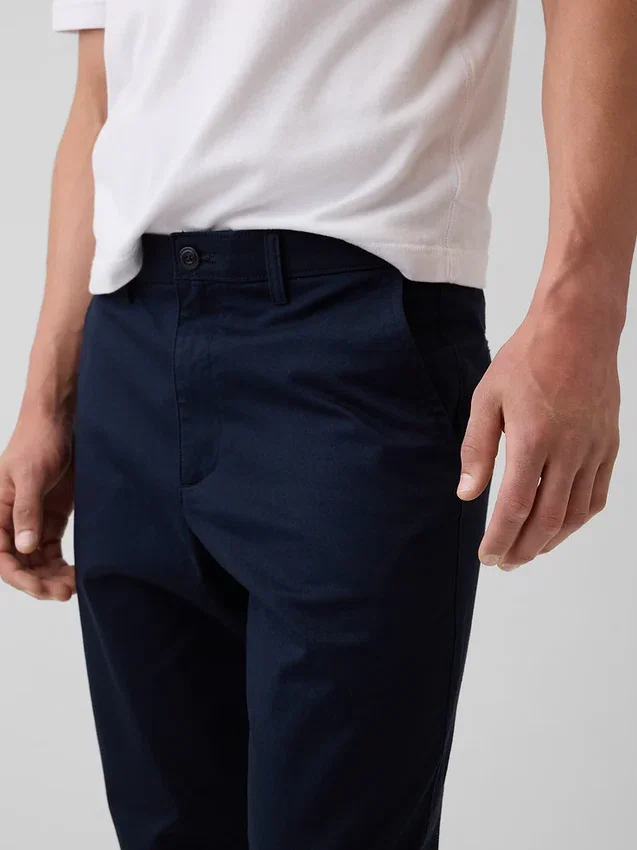 Moderní úzké khaki kalhoty