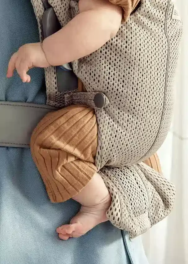 Nosítko BabyBjörn Baby 3D Mesh Mini