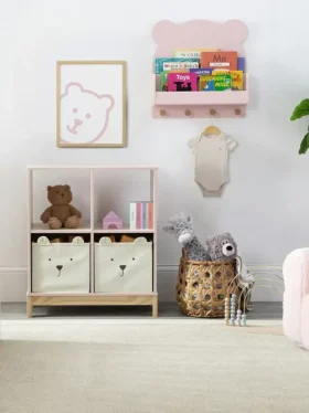 Nástěnná police babyGap Brannan Bear se 4 háčky