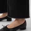 Nízko posazené volné zkrácené džíny