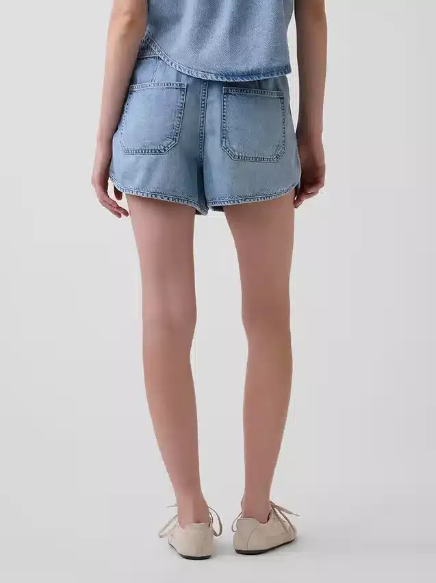 Šortky Easy Dolphin z ultrajemného denimu se středně vysokým pasem