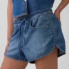 Šortky Easy Dolphin z ultrajemného denimu se středně vysokým pasem