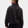 Oversized džínová bunda ve tvaru kokonu