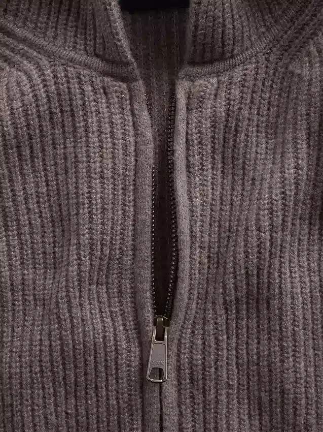 Oversized mikina s kapucí a zipem v pleteném vzoru „Shaker Stitch“ z materiálu CashSoft