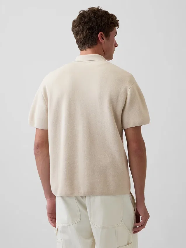 Oversized svetr s kapesním polo tričkem a čtvrtinovým zipem