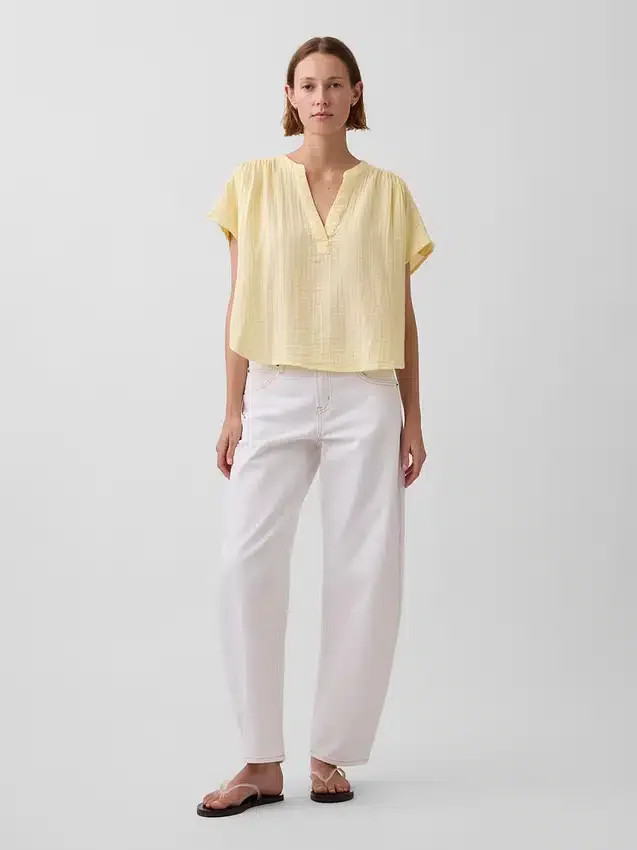 Oversized top z bavlněné gázy s rozparkem u krku