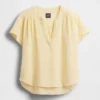 Oversized top z bavlněné gázy s rozparkem u krku