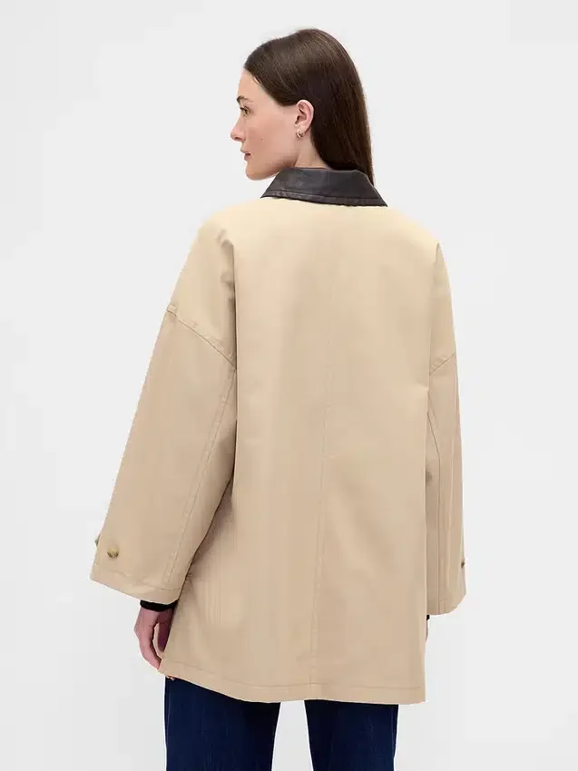 Oversized trenčkot z kepru
