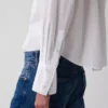 Oversized zkrácená košile z organické bavlněné popelínové tkaniny