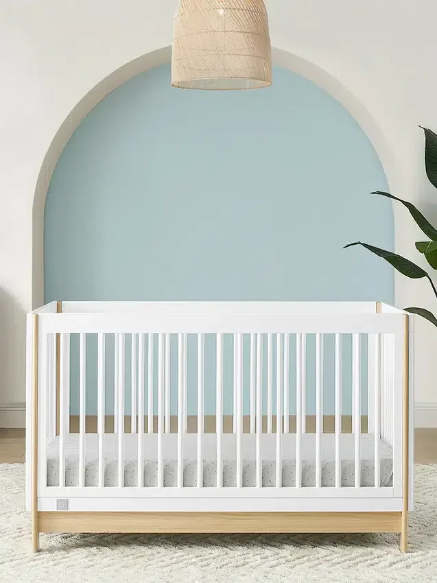 Přestavitelná postýlka babyGap Tate