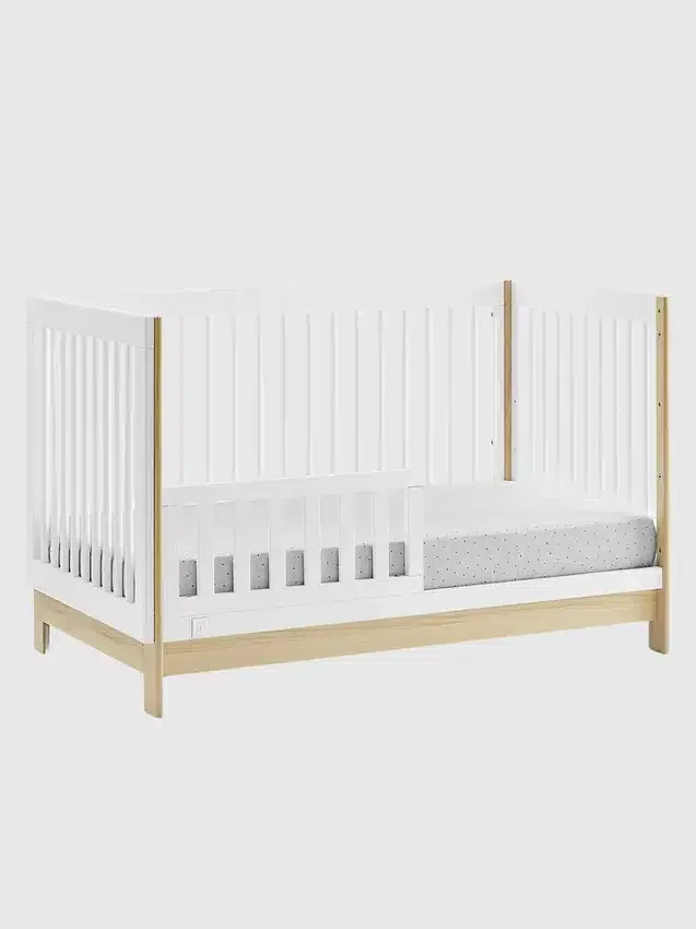 Přestavitelná postýlka babyGap Tate
