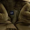 Praktická bunda s kapucí a podšívkou z umělé kožešiny