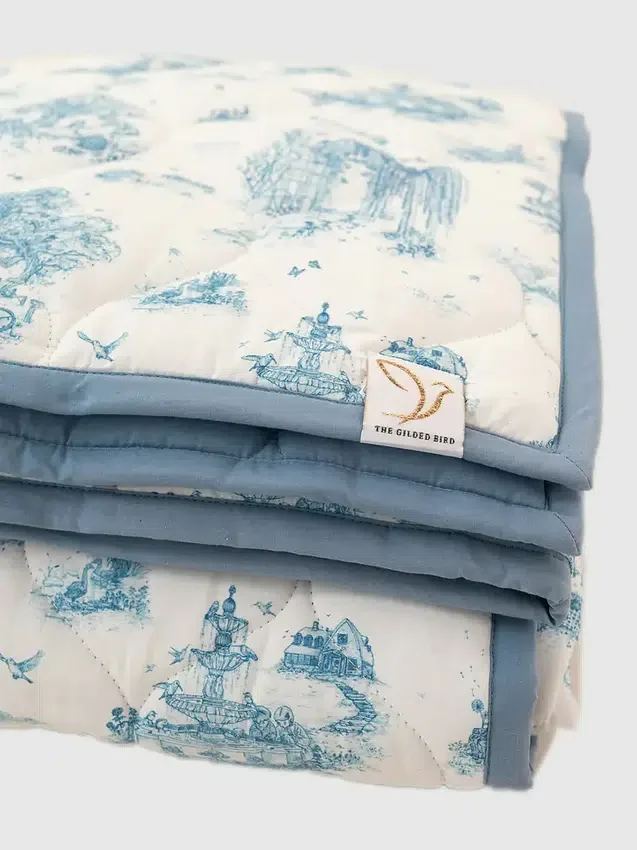 Prošívaná hrací podložka Gilded Bird Spring Toile