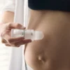 Roller s hořčíkovým olejem a aloe od Mother Mother