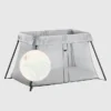 Sada cestovní postýlky Babybjorn Light a napínacího prostěradla