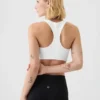 Sportovní podprsenka GapFit Power pro střední zátěž