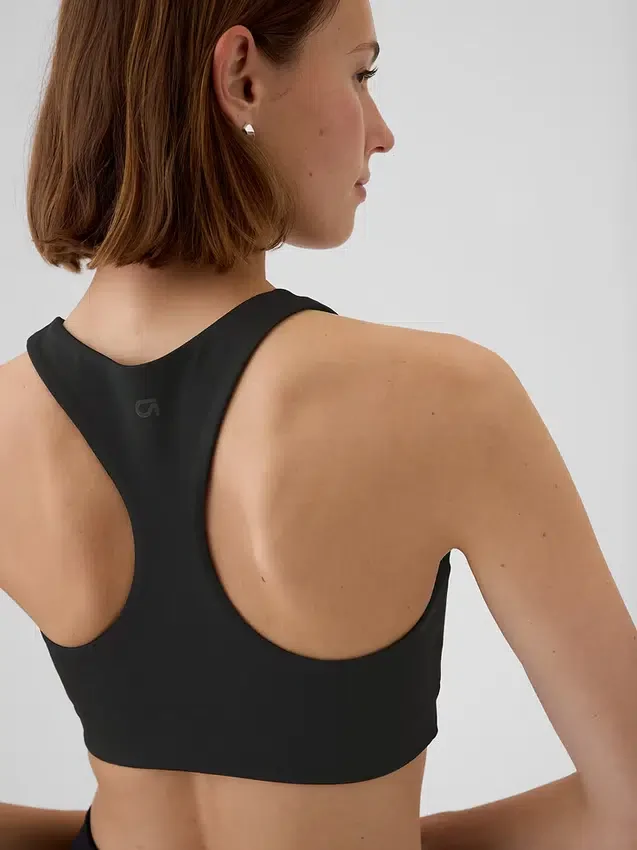 Sportovní podprsenka GapFit Power pro střední zátěž