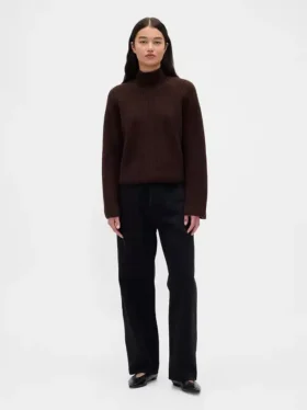 Svetr s rolákem a vzorem „shaker stitch“ z materiálu CashSoft