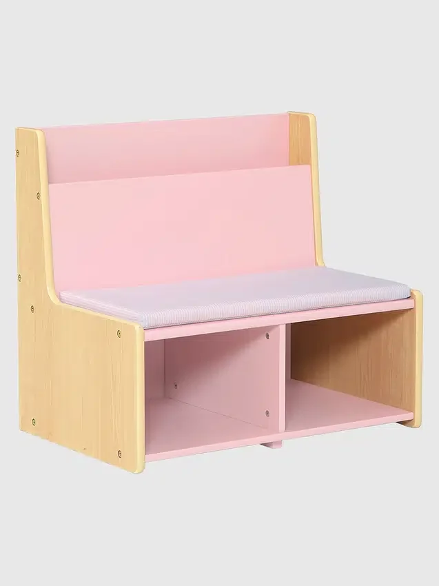 Čtecí kout pro batolata s polstrovanou lavicí