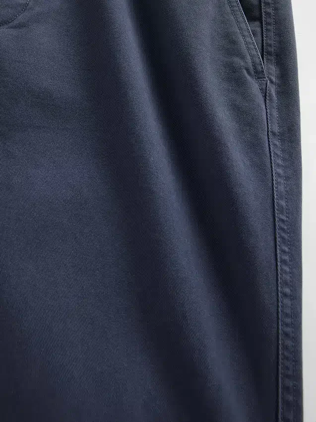 Těžké keprové kalhoty v uvolněném rovném střihu