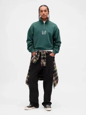 Těžký oversized pulovr s logem a čtvrtinovým zipem