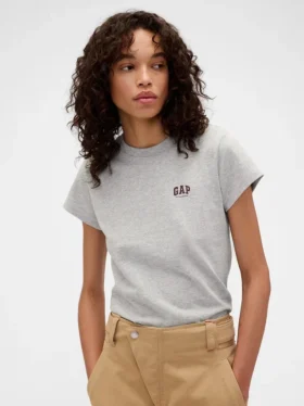 Tričko GAP × Victoria Beckham z organické bavlny s logem