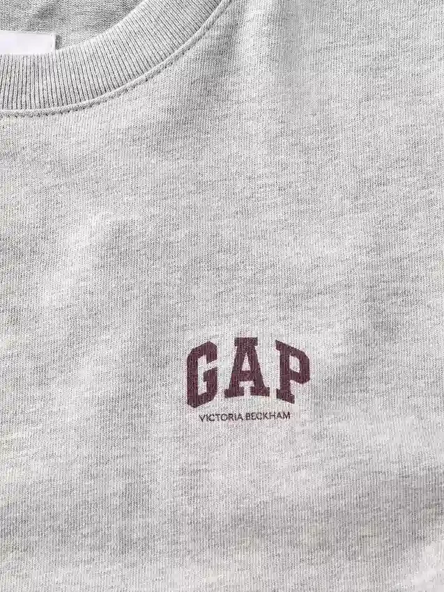 Tričko GAP × Victoria Beckham z organické bavlny s logem