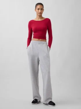 Tričko GapFit Smooth s lodičkovým výstřihem