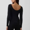 Tričko GapFit Smooth s lodičkovým výstřihem