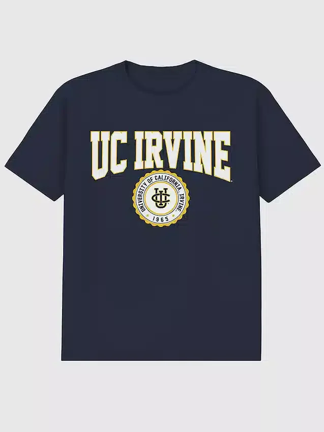 Tričko s grafickým motivem univerzitního znaku University of California Irvine