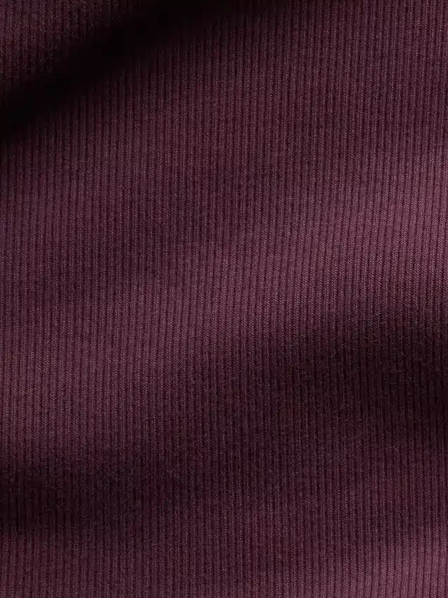 Tričko s výstřihem do U a žebrovaným lemem