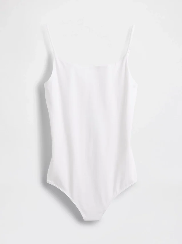 Těsně pletené body s tangami