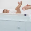 Tvarovaná přebalovací podložka babyGap s chladivým potahem