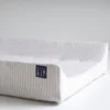 Tvarovaná přebalovací podložka babyGap s chladivým potahem