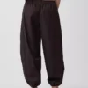 Volné joggerky z organické bavlněné popelínové tkaniny