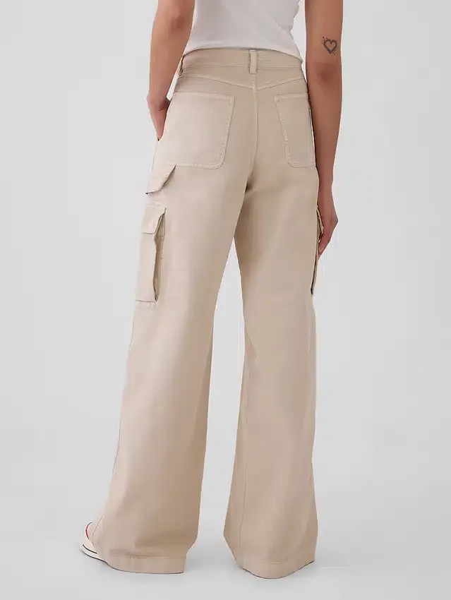 Volné khaki kalhoty s vysokým pasem